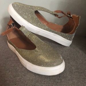 Champagne “Sneakers”